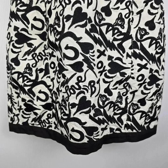 Betsey Johnson Black and White Strapless Dress With Tied Bow Back Size 4. - Picture 4 of 8